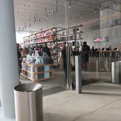 Whitney Museum Shop