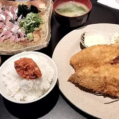 食堂はまかに