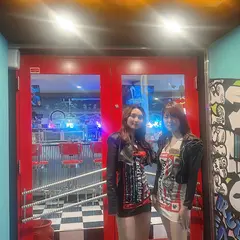 プールパブ＆ダイナー ACE