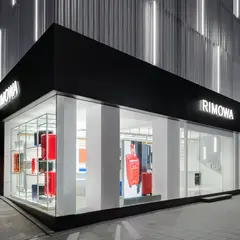 RIMOWA Myeongdong 리모와 명동점