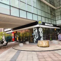 Mario Outlet