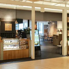 ゆとりの空間 NU茶屋町プラス店