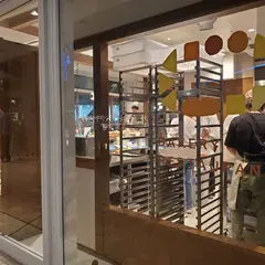 BAKERY RESTAURANT C ラクーア店