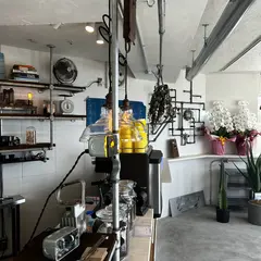 PAPER MOON COFFEE ROASTERY