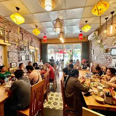Nhan's Kitchen Restaurant