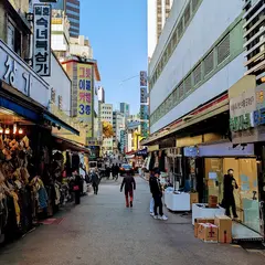 J Market