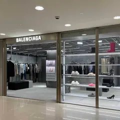 BALENCIAGA