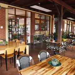 Chezest Cafe