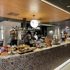 Bar＆Tapas Celona CIAL横浜