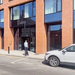 Ruby Molly Hotel & Bar