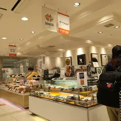 eashion 東京グランスタ店