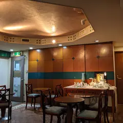カフェ ティシャーニ