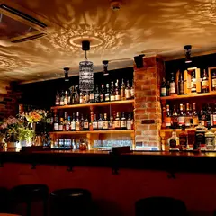 BAR LUCIA 心斎橋 (バー ルシア シンサイバシ) 大阪 ミナミ 難波 心斎橋のオーセンティック バー 朝まで営業