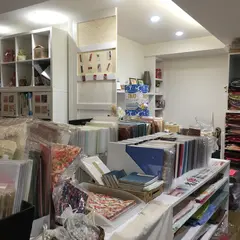 長春紙舗門市