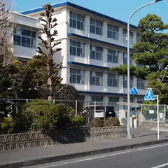 藤枝市立青島中学校