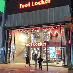 풋락커 신촌(Foot Locker Sinchon)
