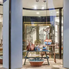 Casa LOEWE