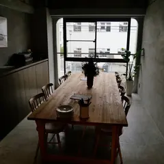 NEUT (ニュート)