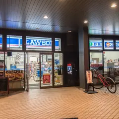 ローソン 港赤坂九丁目店