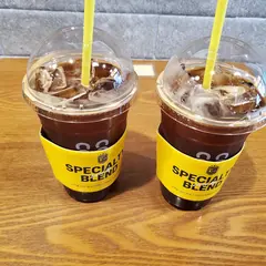 컴포즈커피 성수역점