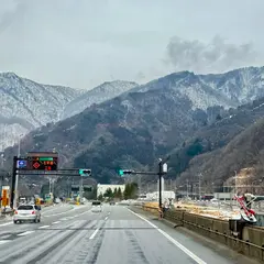 鈴森の湯 駐車場