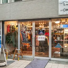 om (オム)