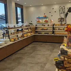 ペンギンベーカリー 岡山インター店