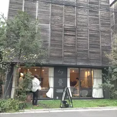 Style-Hug Gallery