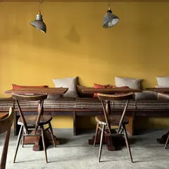 THE ITALIAN TABLES