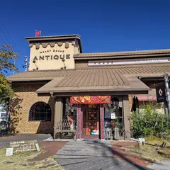HEART BREAD ANTIQUE 春日井店