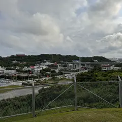 ロウワー・プラザ緑地ひろば