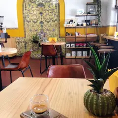C'alma Coffee Room