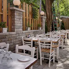 La Maison Grecque