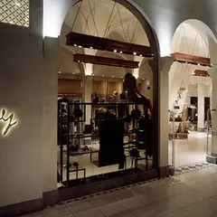 レイ ビームス 新宿