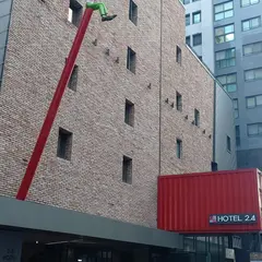 ホテル 2.4