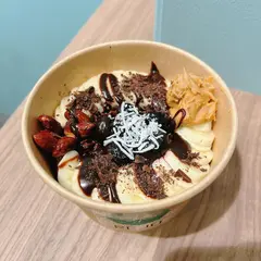 REJU(リージュ)アサイーボウル&スムージー 心斎橋店
