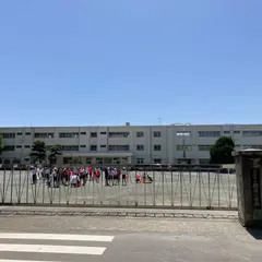 鶴嶺小学校