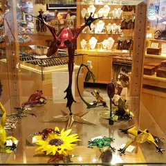 No. 8 Jewelry