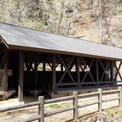 大滝休憩小屋
