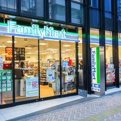 ファミリーマート渋谷公園通り店
