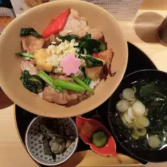 能登丼食堂
