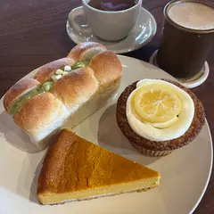 本町オーブン パンとカフェとバル
