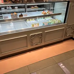 KIRBY CAFÉ Petit 東京駅店
