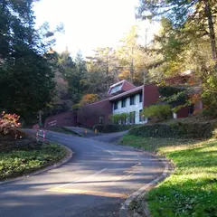 軽井沢町立離山図書館