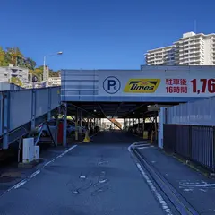 タイムズ熱海市営駅前