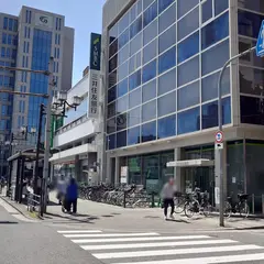 三井住友銀行 十三支店