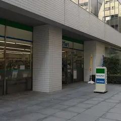 ファミリーマート銀座松竹スクエア店