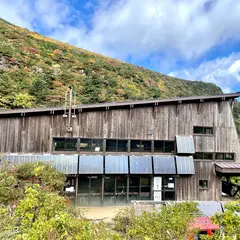 くろがね小屋