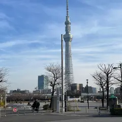 台東リバーサイドスポーツセンター駐車場