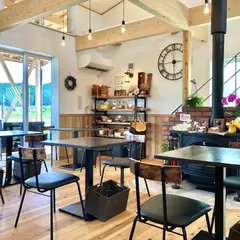 Y's Garden Cafe